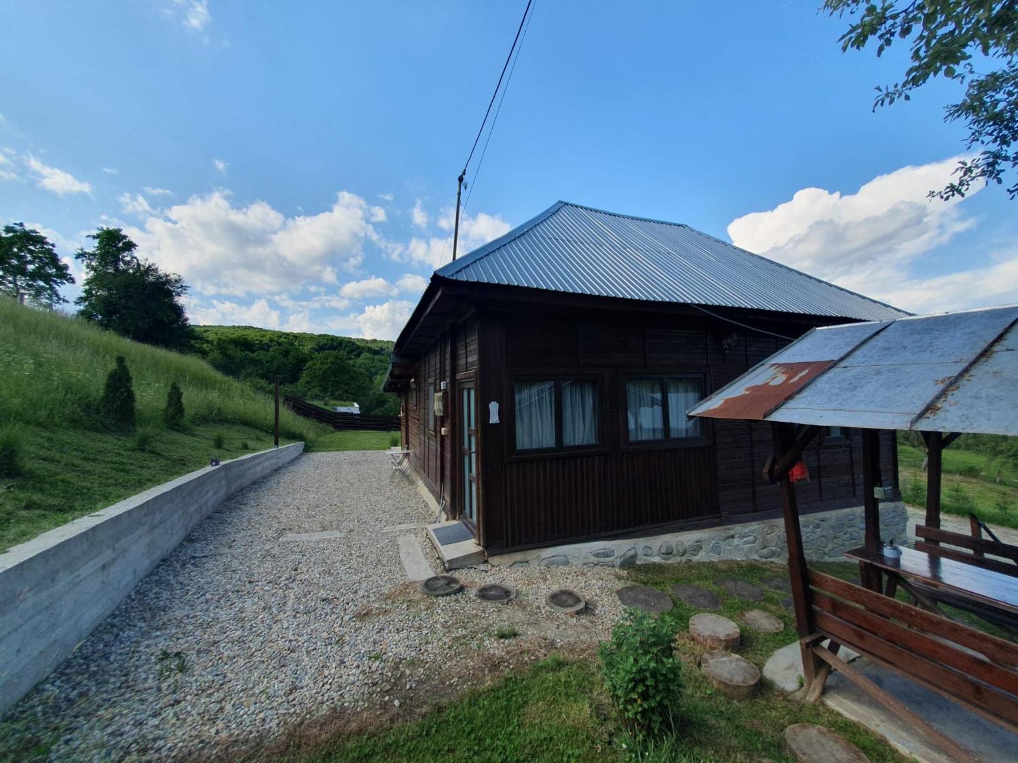 Cabana Valea Lui Mas Robaia Exterior photo